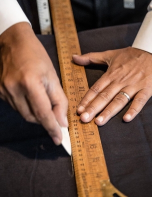 Best Tailor in Hoi An 2025 – Why Travelers Choose Thanh Tú Tailor